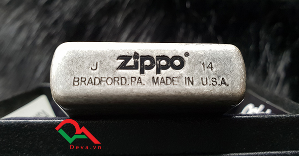 Zippo lá cờ Mỹ bạc cổ Z206