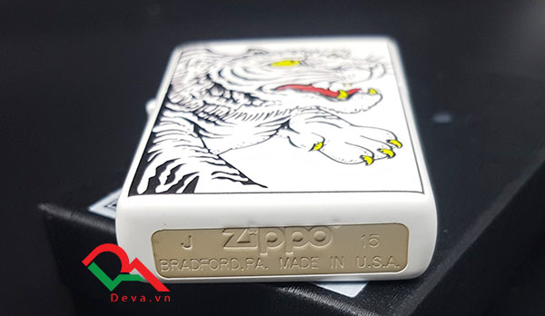 Zippo chính hãng sơn trắng con hổ White matte Z202
